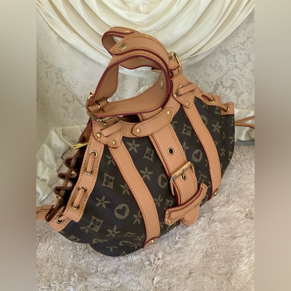 LANY - Picture 2 of 6